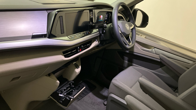 Volkswagen Multivan 2.0 TDI Life 5dr DSG Diesel Estate - Image 2